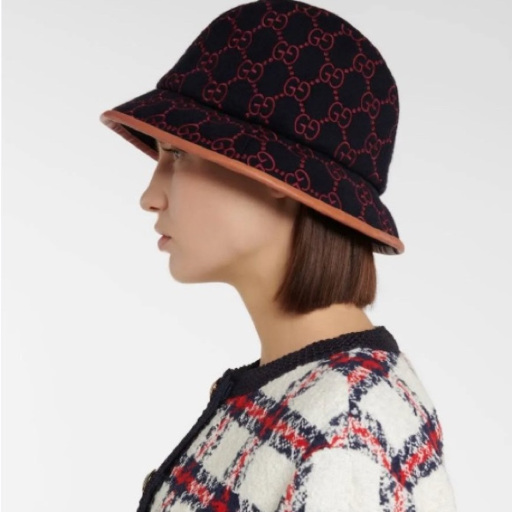 NWT Gucci Blue and Brown Logo Bucket Hat